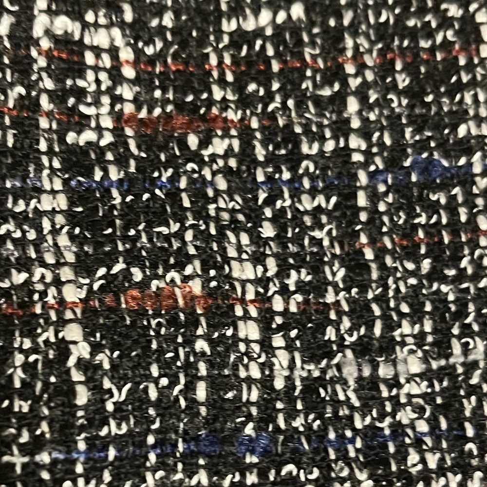 New with tags, beautiful nice tweed shirt with black on the sides. See photos - Picture 7 of 7